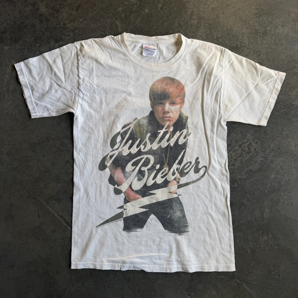 Justin Bieber My World Tour 2010 Double Sided White T-Shirt Size Small (17.5x26)